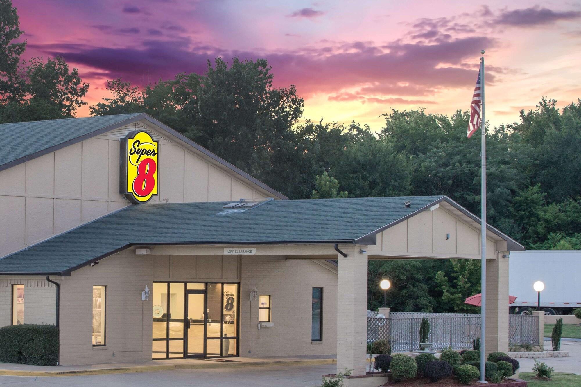 Super 8 By Wyndham Clarksville Ar Luaran gambar