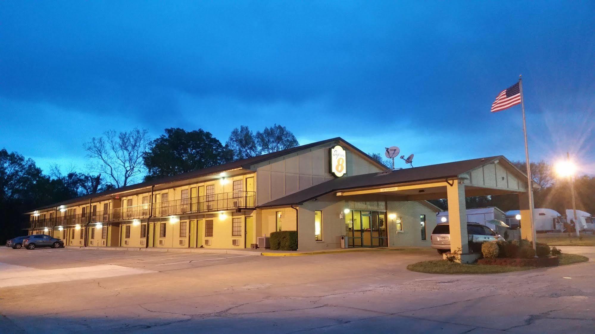 Super 8 By Wyndham Clarksville Ar Luaran gambar